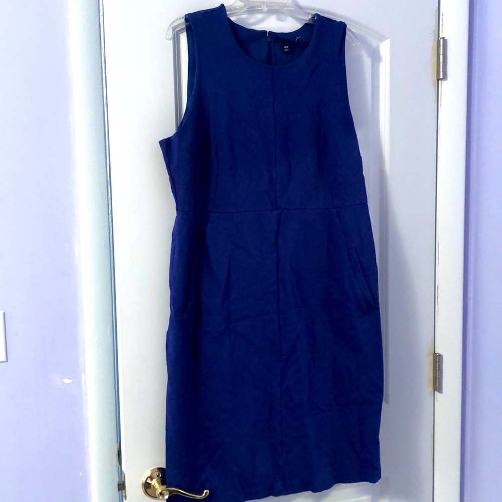 Blue 18W dress with pockets